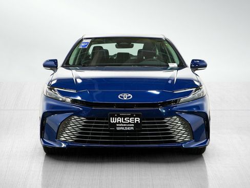 Used 2026 Toyota Camry XLE FWD image 8
