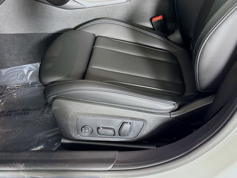 New 2026 BMW 330i xDrive Sedan w/ M Sport Package image 20