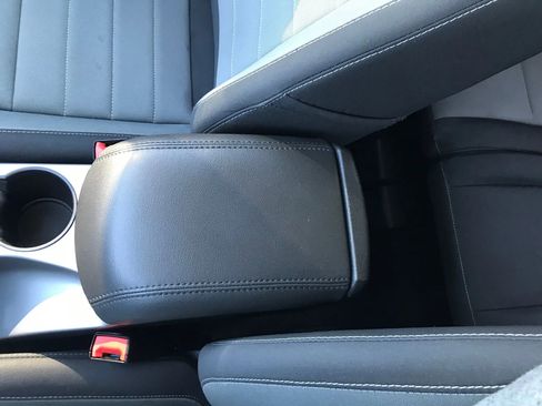 Used 2016 Ford Escape SE w/ Equipment Group 201A image 28