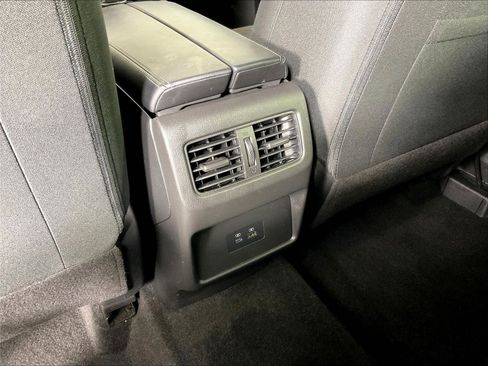 Used 2023 Nissan Rogue SV AWD/4WD image 10