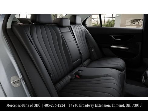 New 2026 Mercedes-Benz E 450 4MATIC Sedan image 5