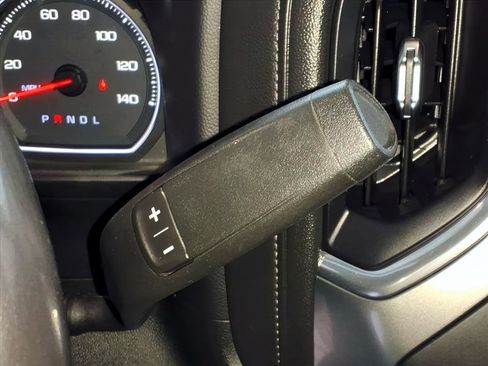 Used 2020 Chevrolet Silverado 1500 LT Trail Boss image 23