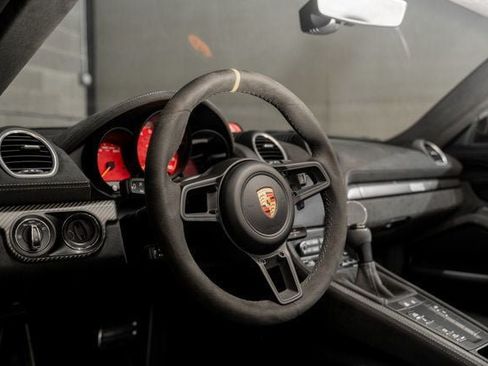 Used 2024 Porsche 718 Cayman GT4 RS RWD image 34