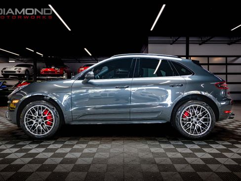 Used 2018 Porsche Macan Turbo image 12