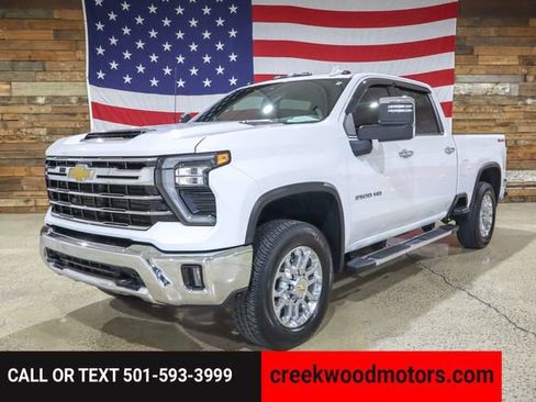 Used 2024 Chevrolet Silverado 2500 LTZ w/ LTZ Convenience Package image 1