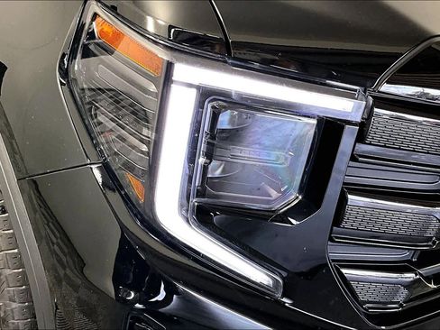 Certified 2024 GMC Sierra 1500 Elevation w/ Elevation Premium Package image 27