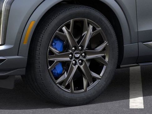 New 2026 Cadillac Optiq V w/ Magnus Launch Edition image 9