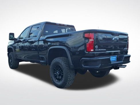 New 2026 Chevrolet Silverado 2500 ZR2 AWD/4WD image 5