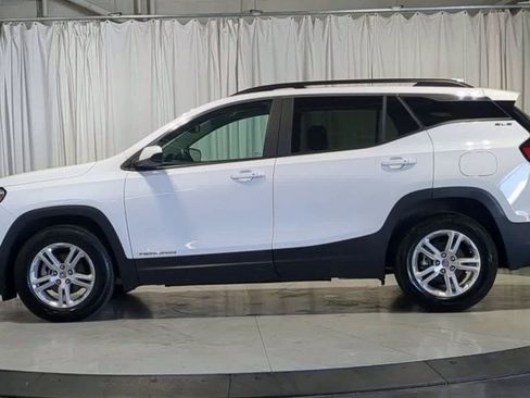 Used 2023 GMC Terrain SLE w/ Driver Convenience Package FWD image 6