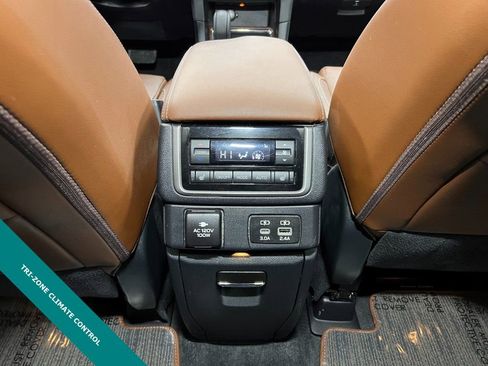 Used 2024 Subaru Ascent Touring w/ Popular Package #2 image 13