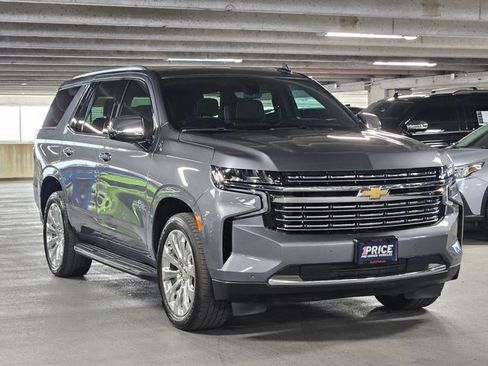 Used 2021 Chevrolet Tahoe Premier w/ Premium Package RWD image 3