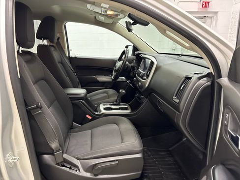 Used 2018 Chevrolet Colorado LT w/ LT Convenience Package AWD/4WD image 36