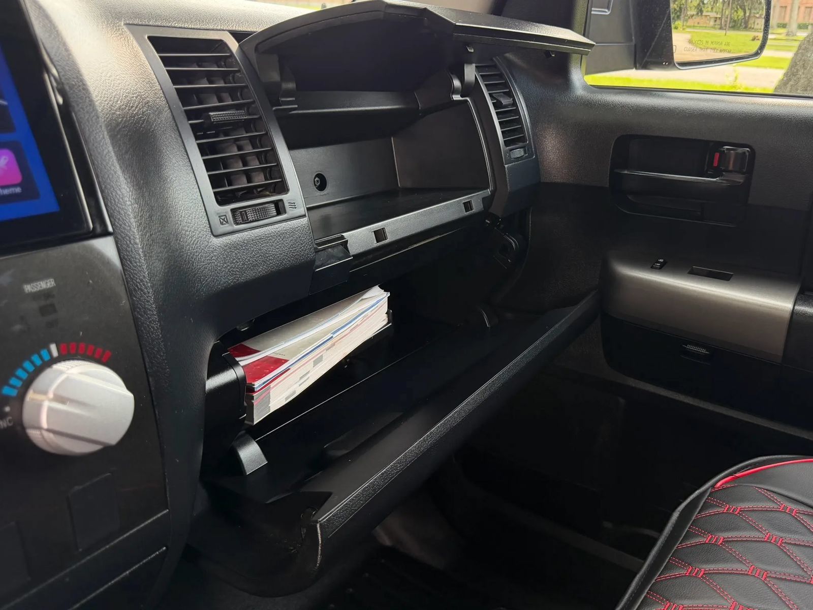 Used 2013 Toyota Tundra 4x4 CrewMax w/ Tow Pkg image 58