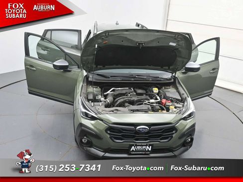 Used 2024 Subaru Crosstrek 2.5i Limited AWD/4WD image 39