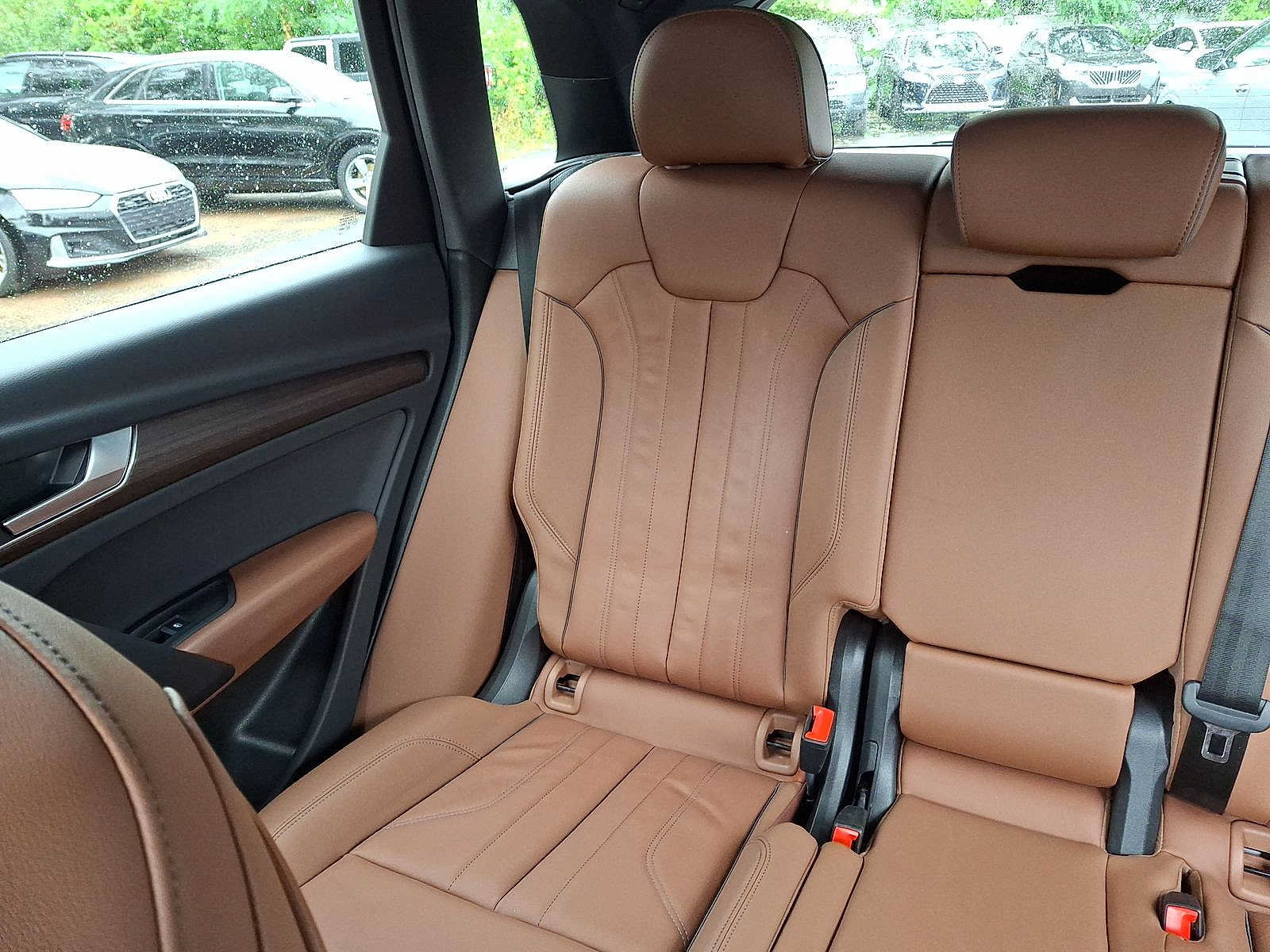 Used 2024 Audi Q5 e Premium w/ Convenience Package AWD/4WD image 12