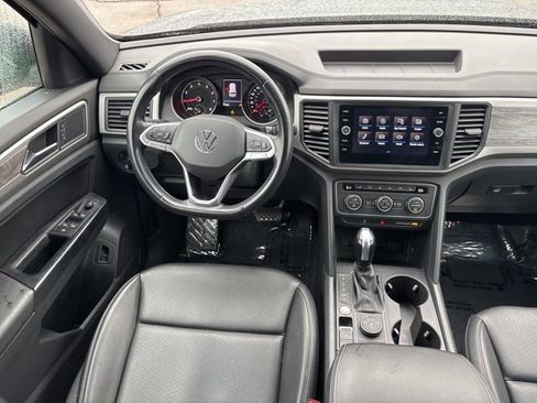 Used 2020 Volkswagen Atlas Cross Sport SE image 22