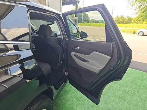 Used 2019 Hyundai Santa Fe SEL FWD image 40