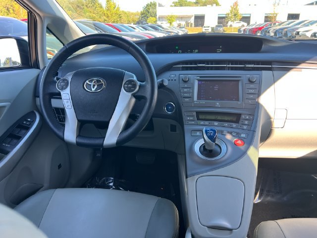 Used 2015 Toyota Prius Four FWD image 15