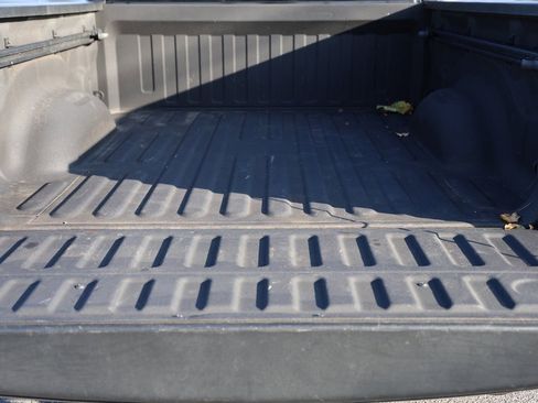 Used 2022 RAM 1500 Big Horn w/ Night Edition image 10