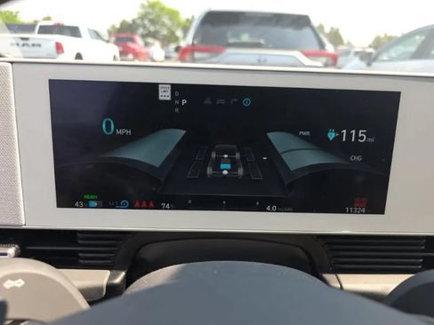 Used 2024 Hyundai Ioniq 5 SE AWD/4WD image 4
