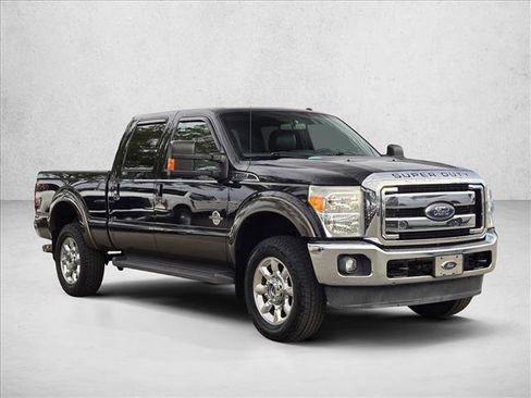 Used 2016 Ford F350 Lariat w/ Lariat Ultimate Package image 3