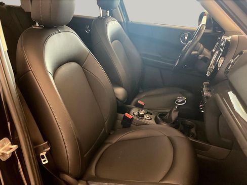 Used 2018 MINI Cooper Countryman FWD image 8