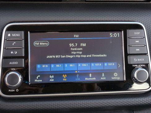 Certified 2025 Nissan Kicks Play S image 21