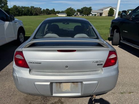 Used 2005 Dodge Neon SXT FWD image 11