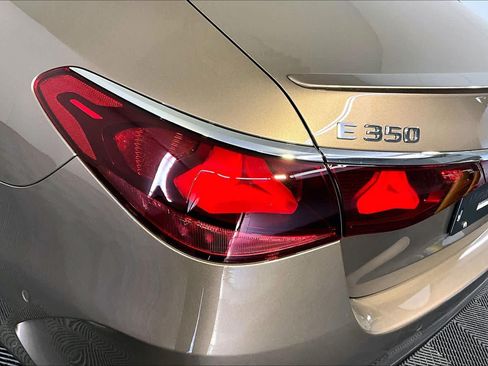 New 2026 Mercedes-Benz E 350 4MATIC Sedan image 5