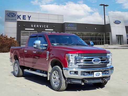 Used 2019 Ford F250 Lariat w/ Chrome Package image 3