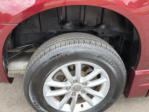 Used 2019 Dodge Grand Caravan SXT FWD image 29