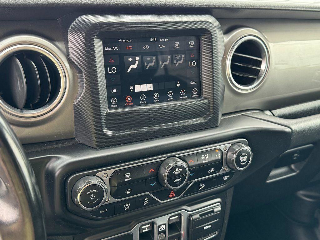 Used 2020 Jeep Wrangler Unlimited Sahara AWD/4WD image 32