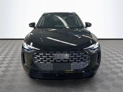 Used 2025 Audi Q5 Premium w/ Convenience Package AWD/4WD image 2