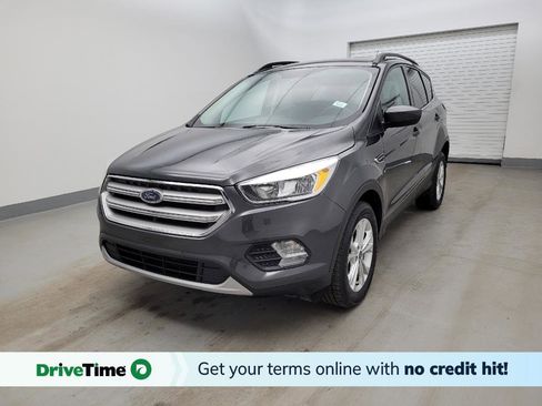 Used 2018 Ford Escape SE image 1