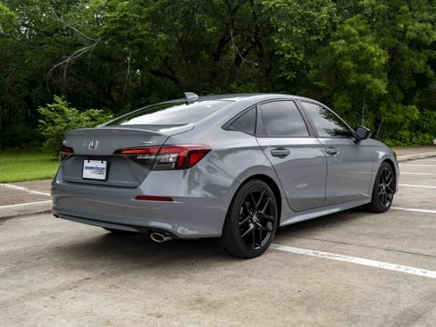 Certified 2025 Honda Civic Sport image 9