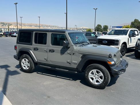 Used 2021 Jeep Wrangler Unlimited Sport AWD/4WD image 5