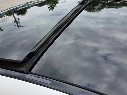 Used 2018 Mercedes-Benz C 300 Sedan image 27
