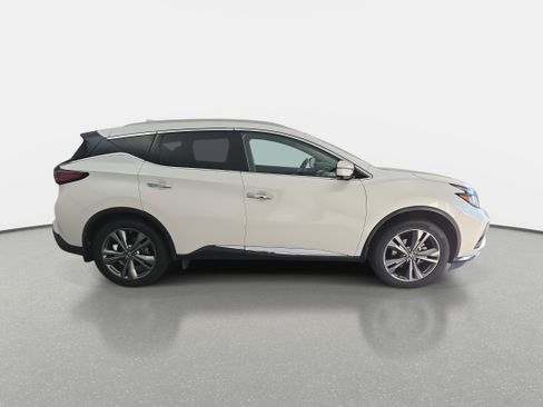 Used 2019 Nissan Murano Platinum image 4