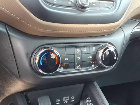 Used 2022 Chevrolet TrailBlazer ACTIV w/ Driver Confidence Package AWD/4WD image 17