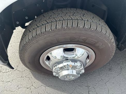 Used 2024 RAM 3500 Tradesman w/ Chrome Appearance Group RWD image 12