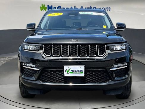 Used 2023 Jeep Grand Cherokee Limited AWD/4WD image 2