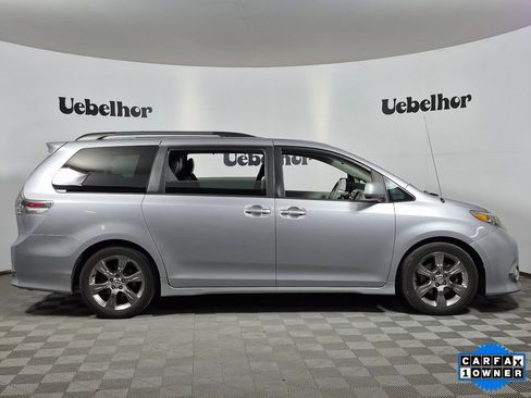 Used 2011 Toyota Sienna SE image 8