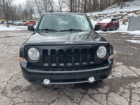 Used 2014 Jeep Patriot Limited w/ Sun/Sound Group image 8