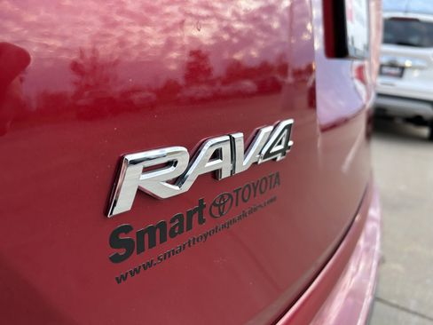 Certified 2018 Toyota RAV4 Limited image 8
