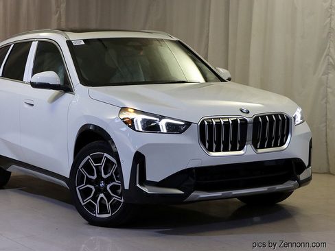 New 2026 BMW X1 xDrive28i w/ Convenience Package image 2