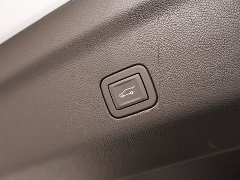 New 2026 Chevrolet Tahoe High Country AWD/4WD image 31