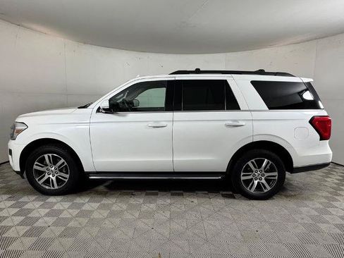 Certified 2023 Ford Expedition XLT RWD image 5