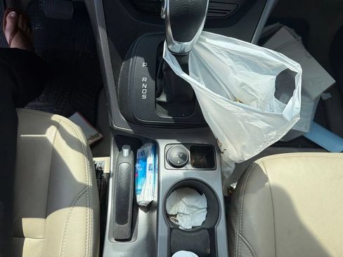 Used 2016 Ford Escape SE FWD image 18
