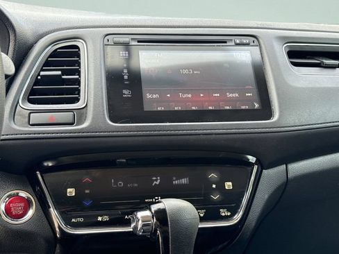 Used 2018 Honda HR-V EX image 33