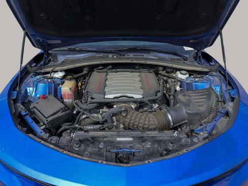 Used 2018 Chevrolet Camaro SS image 29